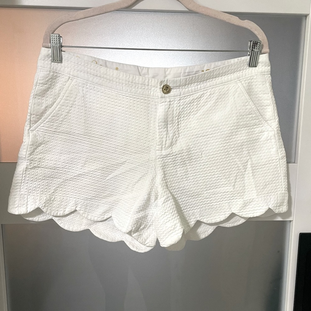 Lilly Pulitzer White Scalloped Shorts